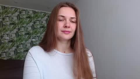 Olivia online show from 10-29-25, 05:42