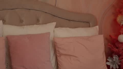 OliviaSway online show from 12-18-24, 11:19