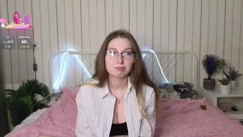 Kylie online show from 10-09-25, 08:29