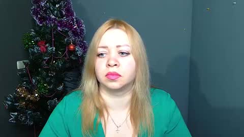 Snapshot of oliviaverr chatting on 01-14-26, 02:33 Oliviaverr online show from 01-14-26, 02:33