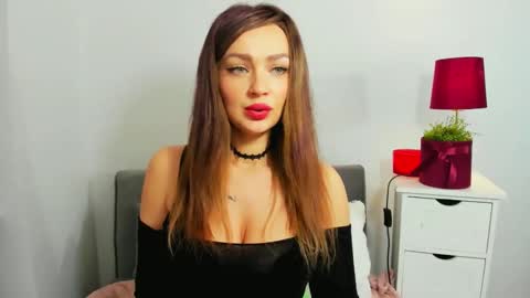 OliviaWomen online show from 12-04-24, 04:05