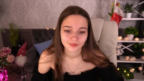 Olivia online show from 01-02-25, 07:23