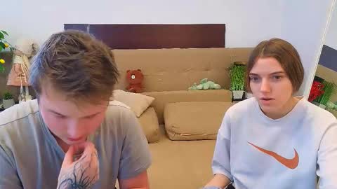 Snapshot of ollistiw chatting on 02-11-26, 08:30 Olli and Stiw online show from 02-11-26, 08:30