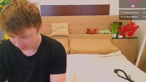 Snapshot of ollistiw chatting on 02-15-26, 07:51 Olli and Stiw online show from 02-15-26, 07:51