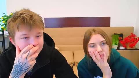 Snapshot of ollistiw chatting on 02-25-26, 08:35 Olli and Stiw online show from 02-25-26, 08:35