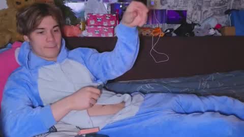 Tony online show from 03-06-25, 07:54