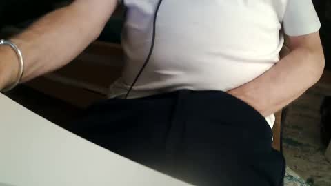 Snapshot of ombra21 chatting on 09-17-25, 08:43 ombra21 online show from 09-17-25, 08:43