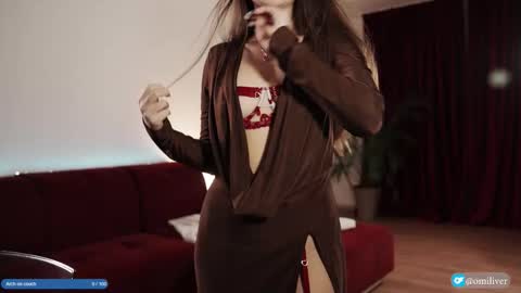 Snapshot of omiliver chatting on 01-18-26, 06:23 or online show from 01-18-26, 06:23