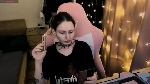 Snapshot of on_yxxx chatting on 10-17-25, 06:32 on_yxxx online show from 10-17-25, 06:32