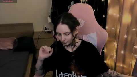 on_yxxx online show from 11-14-25, 05:00