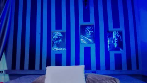 onaloon online show from 12-20-25, 03:24