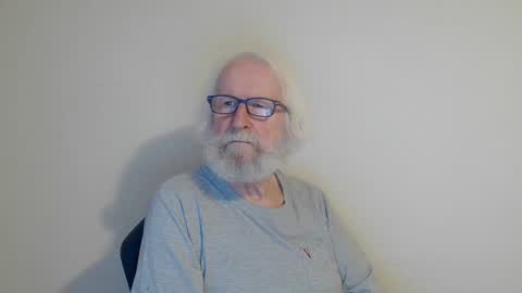 Somewhere over the rainbow online show from 01-06-25, 03:40