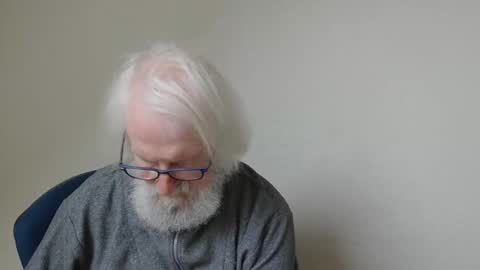 Somewhere over the rainbow online show from 02-19-25, 01:28