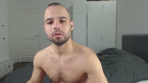 onebestlover online show from 02-17-25, 08:19