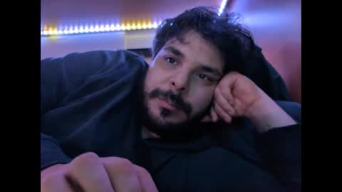 Snapshot of onecrew1 chatting on 10-24-25, 04:25 onecrew1 online show from 10-24-25, 04:25