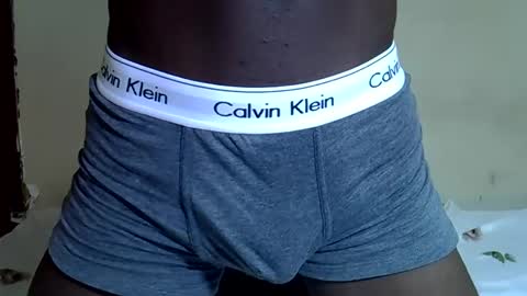 Snapshot of oneinamillionguy chatting on 11-05-25, 06:57 oneinamillionguy online show from 11-05-25, 06:57