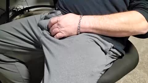 Unpredictable online show from 12-06-24, 06:06