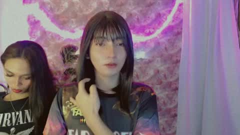 Snapshot of onelesslonelygirl69 chatting on 06-23-26, 05:11 KLIER online show from 06-23-26, 05:11