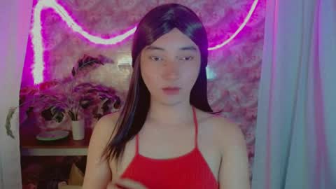 Snapshot of onelesslonelygirl69 chatting on 07-23-26, 09:40 KLIER online show from 07-23-26, 09:40
