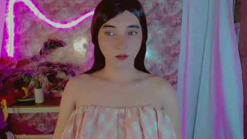 Snapshot of onelesslonelygirl69 chatting on 08-03-26, 05:28 KLIER online show from 08-03-26, 05:28