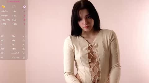 Snapshot of onemoreecall chatting on 02-17-25, 11:44 Lexi online show from 02-17-25, 11:44