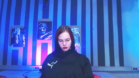 onessandra online show from 10-10-25, 02:32