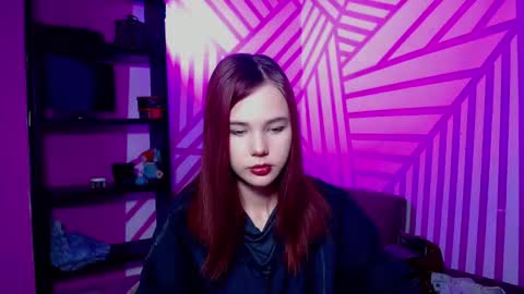 onessandra online show from 10-30-25, 03:19