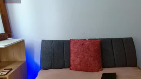 onlily online show from 02-24-26, 07:56