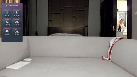 Snapshot of only_s_alex chatting on 01-17-26, 11:26 Alex S online show from 01-17-26, 11:26