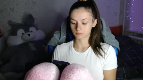 Amalia online show from 10-15-25, 05:35