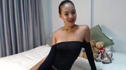 Lily Peach  -   online show from 02-24-25, 01:02