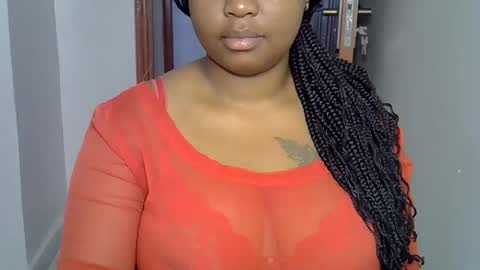 Snapshot of onlyyhazelbrown chatting on 09-20-25, 09:43 Patience online show from 09-20-25, 09:43