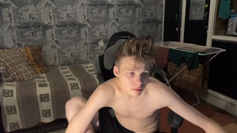 Snapshot of oofcblesssexx chatting on 12-01-24, 10:32 bless god online show from 12-01-24, 10:32