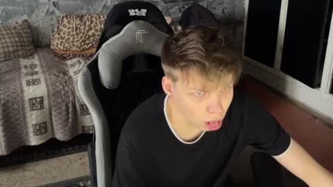 Snapshot of oofcblesssexx chatting on 12-21-24, 08:50 bless god online show from 12-21-24, 08:50