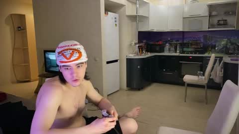 Snapshot of oofcblesssexx chatting on 12-22-24, 05:42 bless god online show from 12-22-24, 05:42