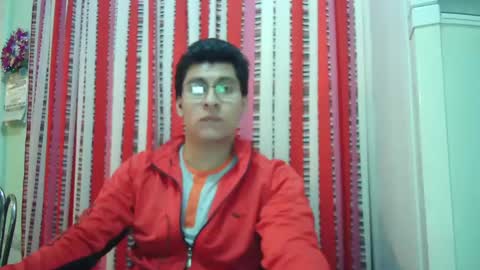 oomaurooo online show from 12-18-24, 06:32