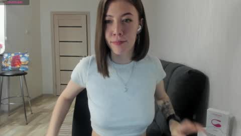 Britney online show from 01-17-25, 04:15