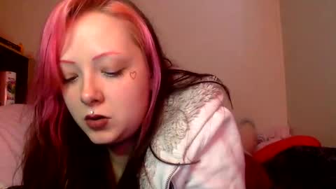 Opal online show from 03-11-25, 06:41