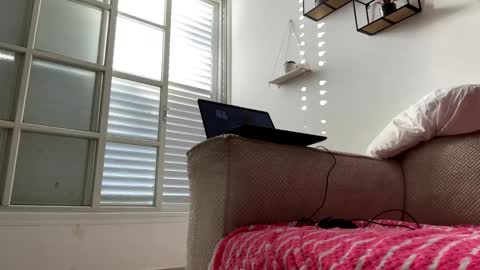 or online show from 12-08-24, 12:52