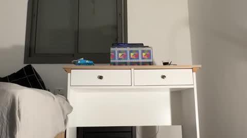 or online show from 03-09-25, 08:51