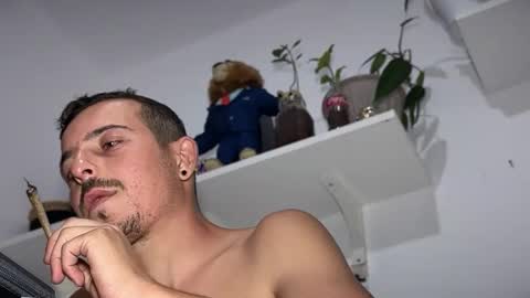 or online show from 10-10-25, 06:07