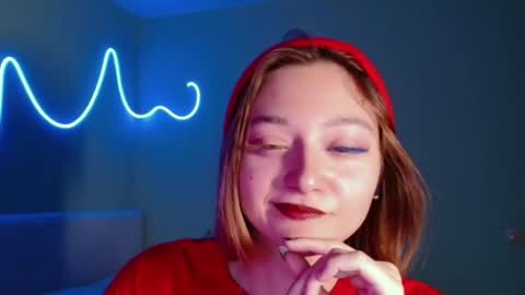 Snapshot of orange___melani chatting on 10-22-25, 02:17 Melani online show from 10-22-25, 02:17