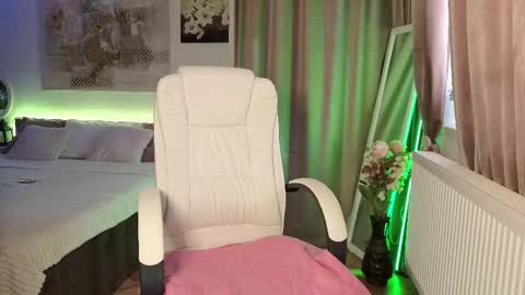 Eve Voss online show from 12-03-25, 09:51