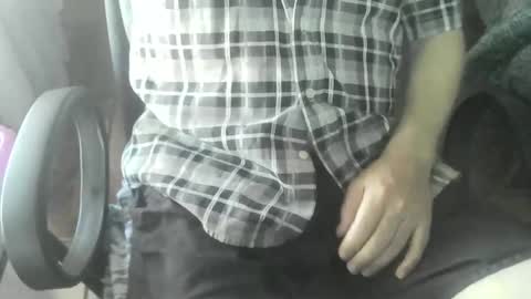 Snapshot of ore_cam chatting on 01-23-25, 07:07 Ore online show from 01-23-25, 07:07