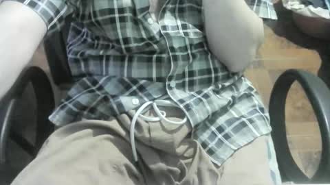 Snapshot of ore_cam chatting on 01-26-25, 11:08 Ore online show from 01-26-25, 11:08