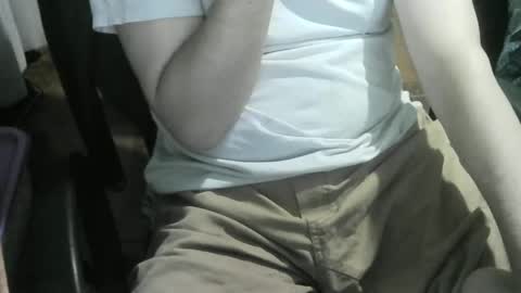 Snapshot of ore_cam chatting on 02-05-25, 05:20 Ore online show from 02-05-25, 05:20