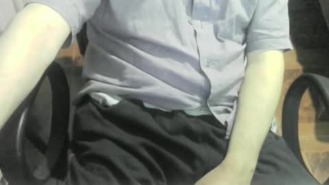 Snapshot of ore_cam chatting on 02-12-25, 05:15 Ore online show from 02-12-25, 05:15