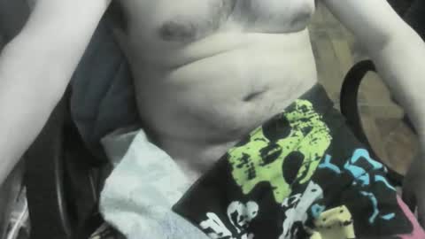 Snapshot of ore_cam chatting on 02-16-25, 01:14 Ore online show from 02-16-25, 01:14