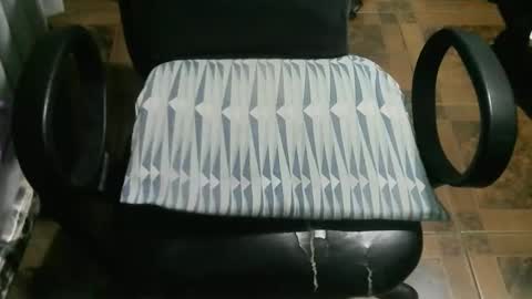 Snapshot of ore_cam chatting on 03-03-25, 12:26 Ore online show from 03-03-25, 12:26