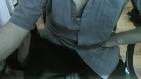 Snapshot of ore_cam chatting on 03-04-25, 01:23 Ore online show from 03-04-25, 01:23